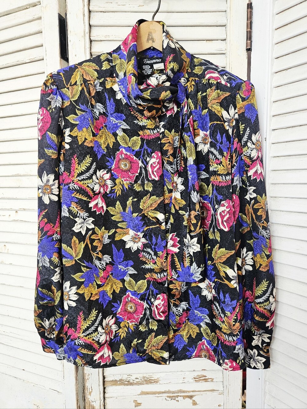 Vintage 80s Gianna Winter Florals Satin Blouse With Scarf Collar Medium